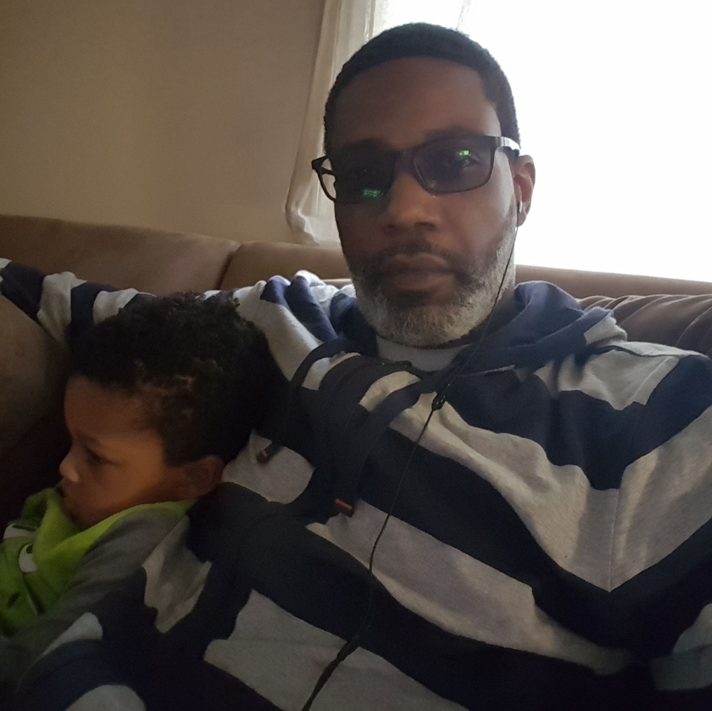 Meet your Posher, Dominique